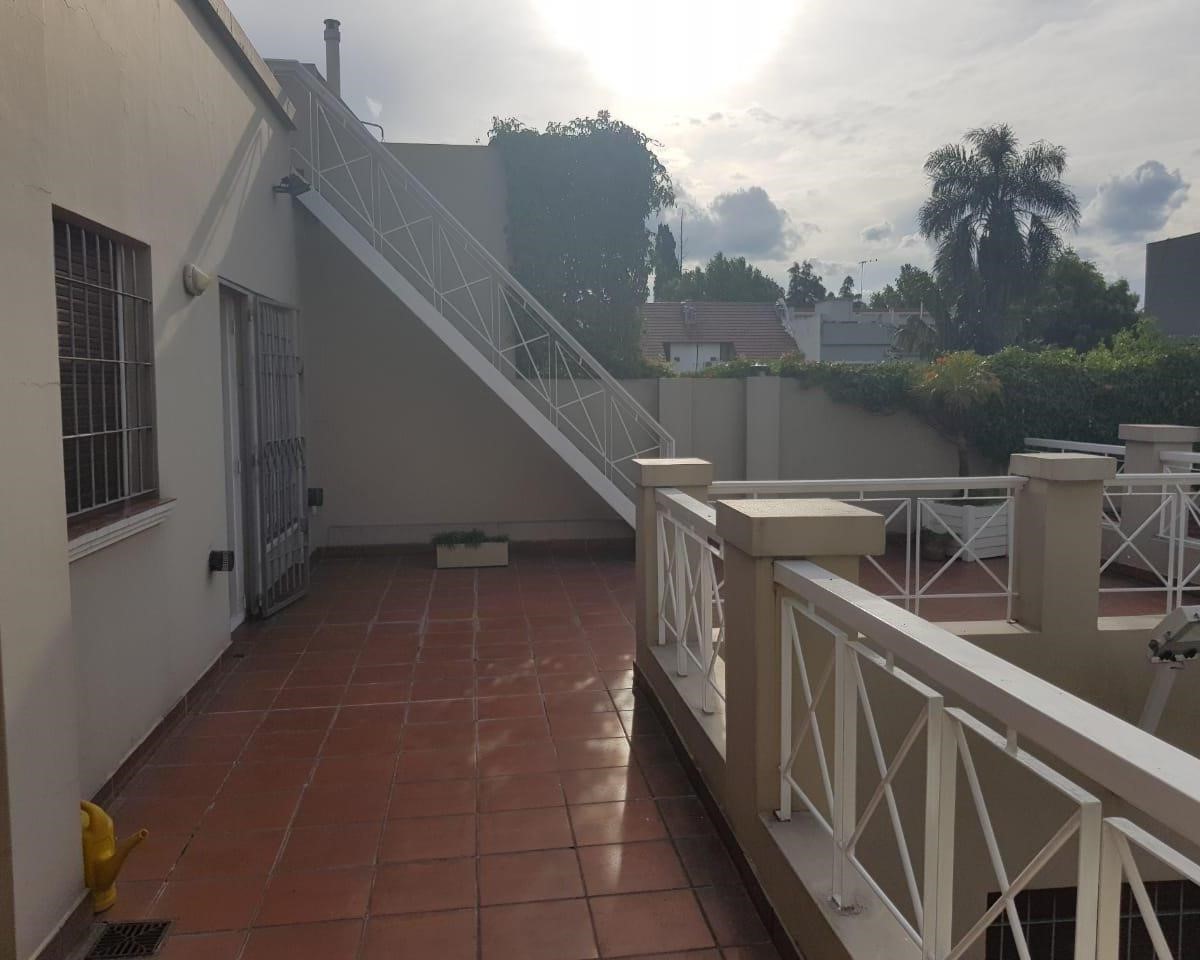 #5467947 | Alquiler | Casa | Ramos Mejia (Luis Scagliola Broker Inmobiliario)