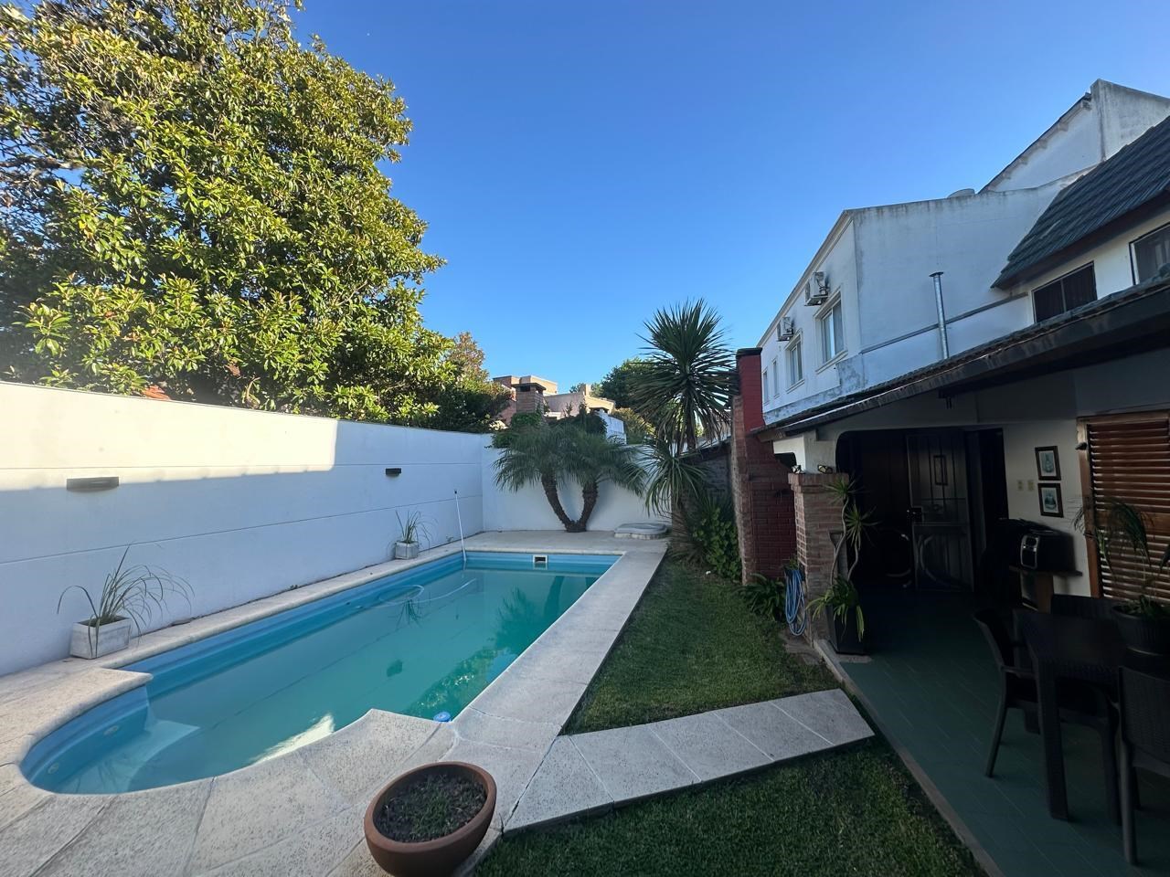 #5467955 | Venta | Casa | Ciudad Jardin Del Palomar (Luis Scagliola Broker Inmobiliario)