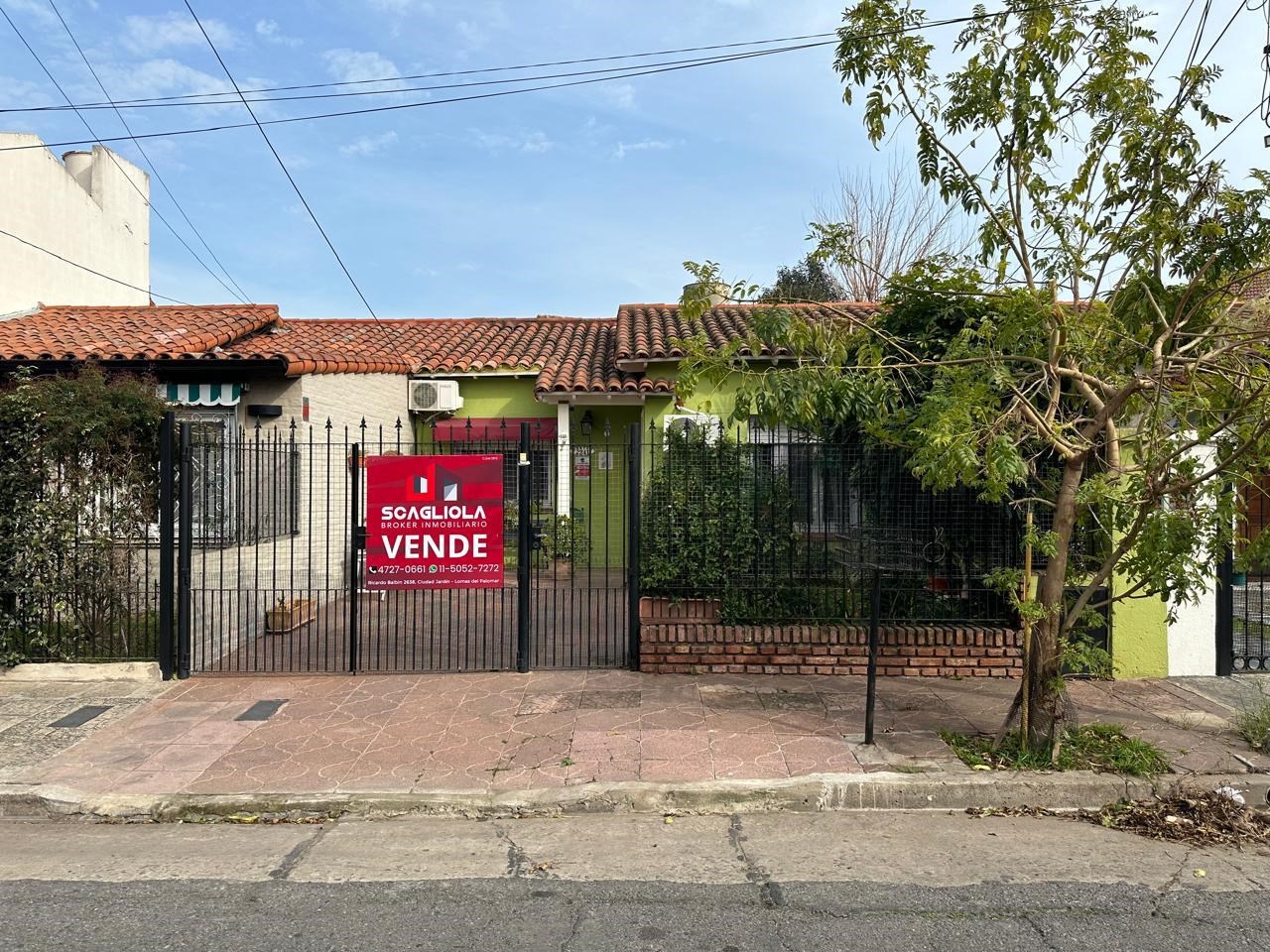 #5350727 | Venta | Casa | Ciudad Jardin Del Palomar (Luis Scagliola Broker Inmobiliario)