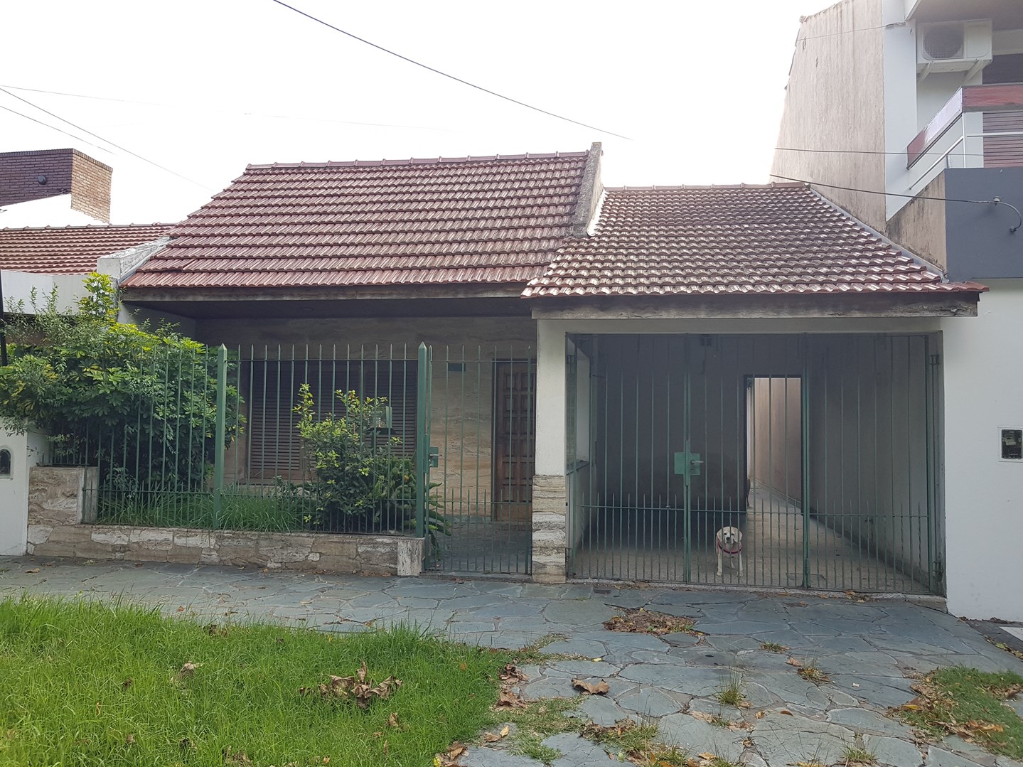 #4996043 | Sale | House | Banfield (Miguelez Adrian Propiedades)