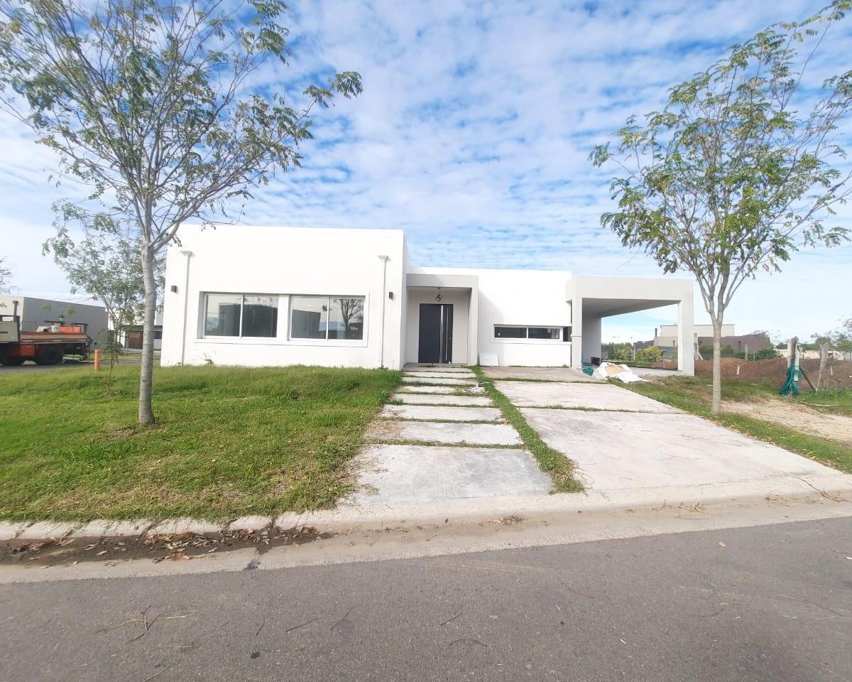 #4971593 | Alquiler | Casa | San Ramón (Martin Castro Propiedades)