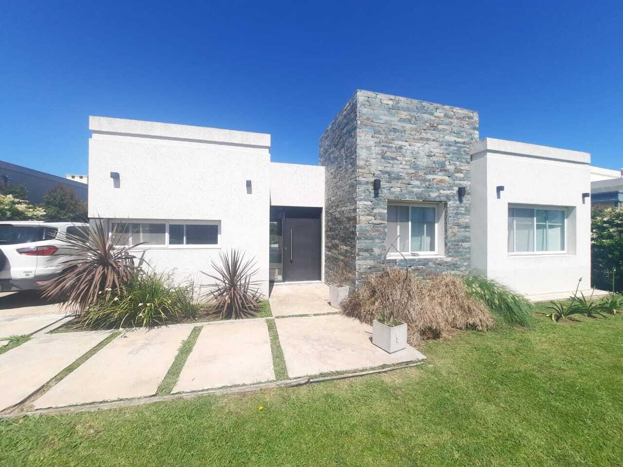 #5403467 | Venta | Casa | San Eduardo (Martin Castro Propiedades)