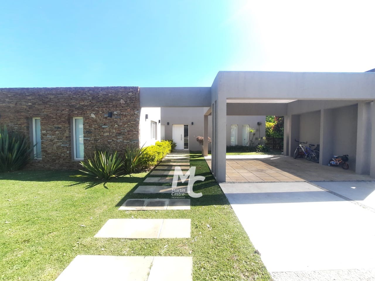 #5412611 | Temporary Rental | House | La Reserva (Martin Castro Propiedades)