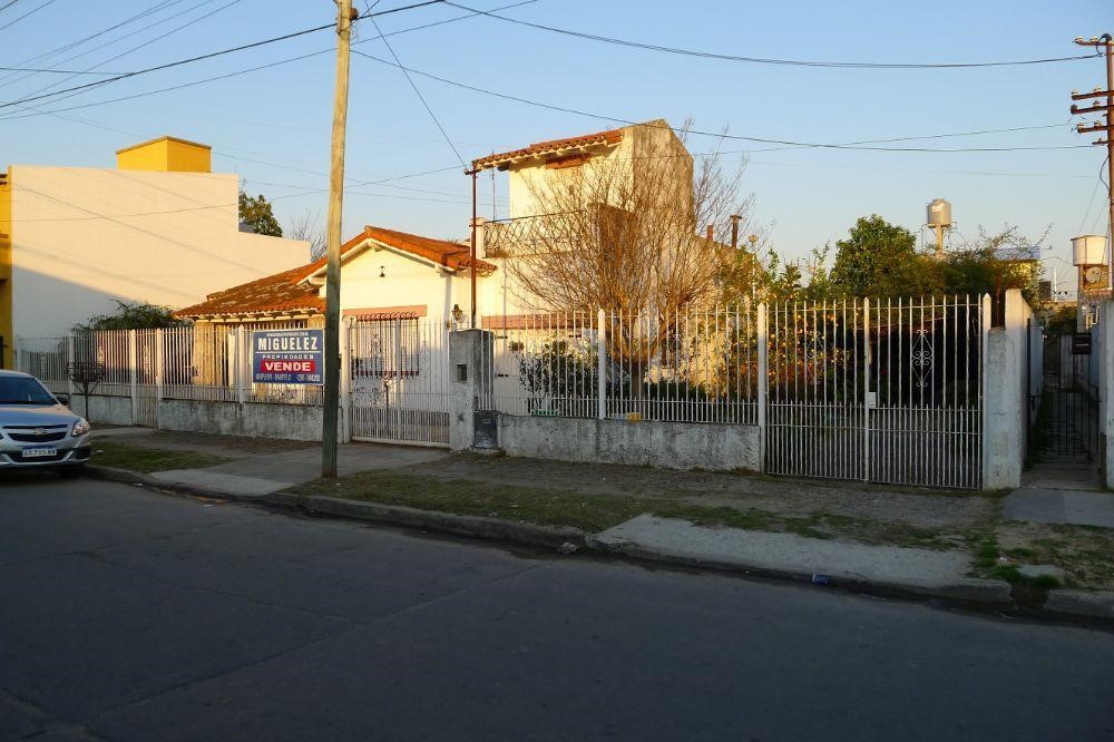 #5046408 | Sale | House | Monte Chingolo (MIGUELEZ PROPIEDADES)