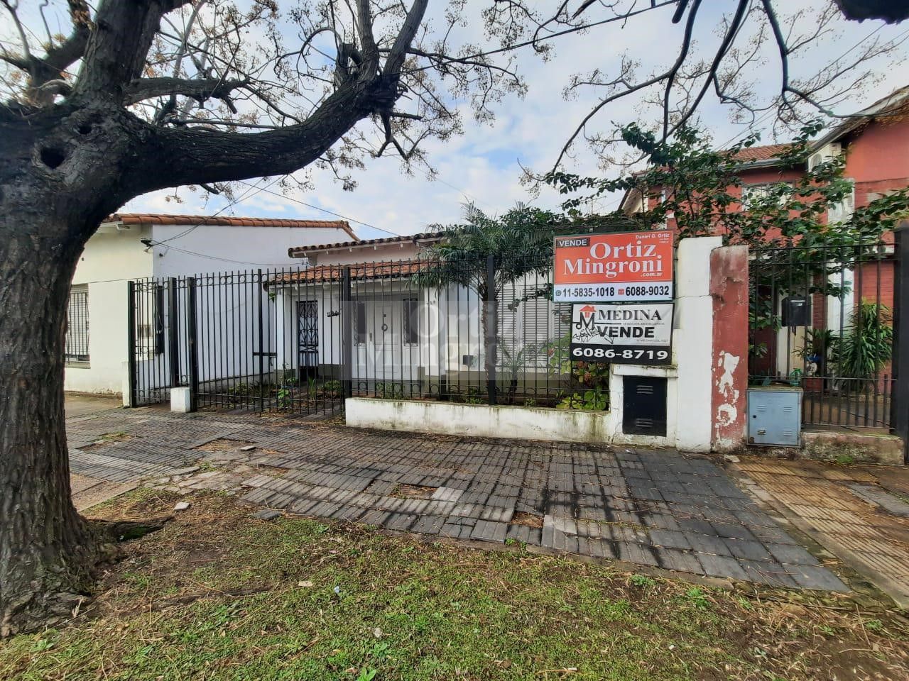 #4743354 | Venta | Casa | Banfield (Ortiz Mingroni)