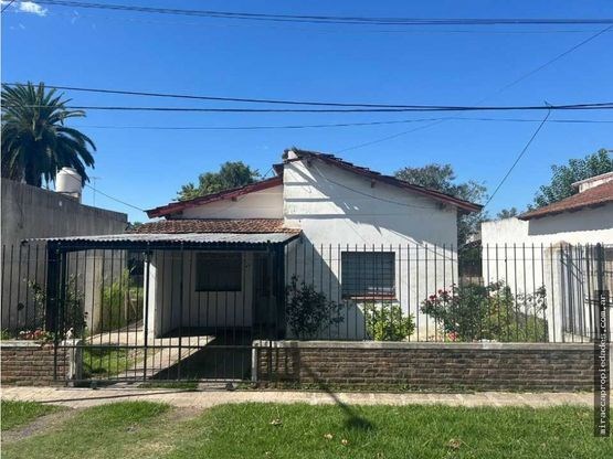 #5382321 | Venta | Casa | Jauregui Jose Maria (Miracca Propiedades)