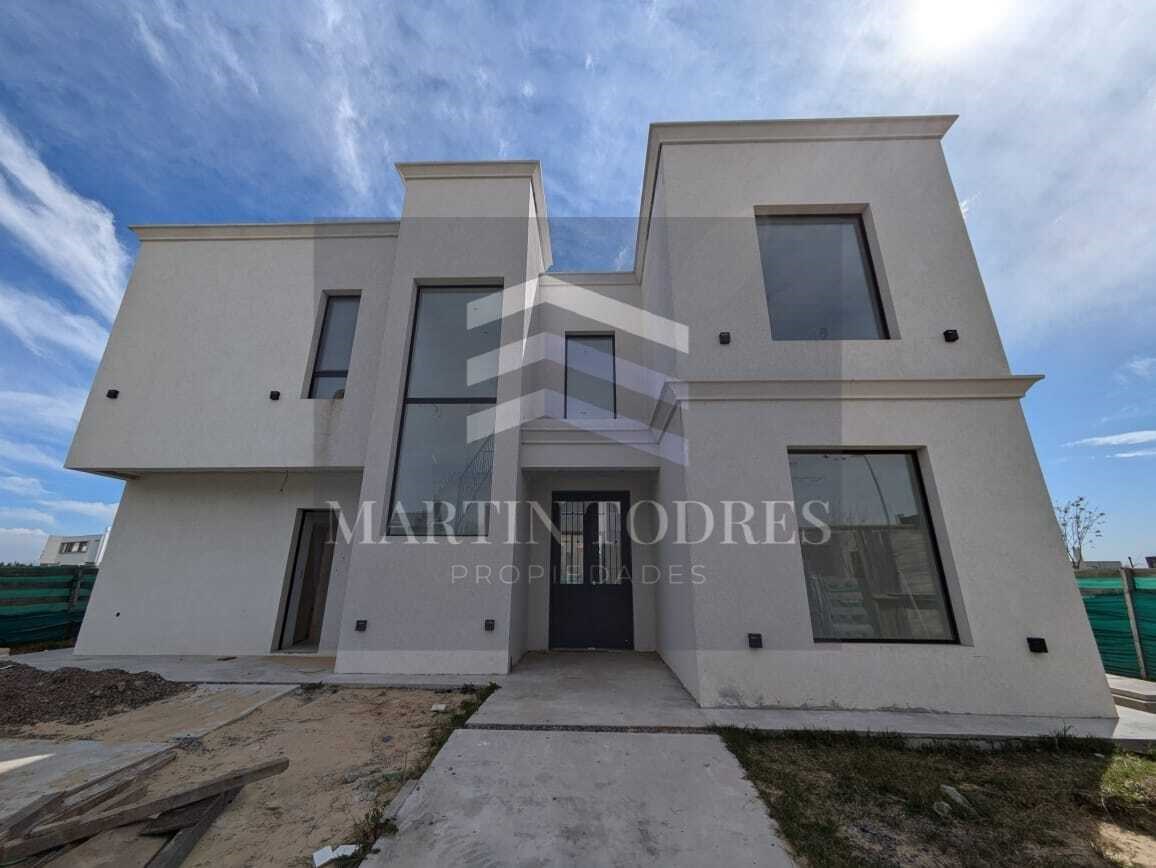 #5168815 | Sale | House | Acacias Blancas (Martin Todres Propiedades)