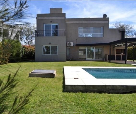 #5383501 | Sale | House | San Isidro Labrador (Tizado)