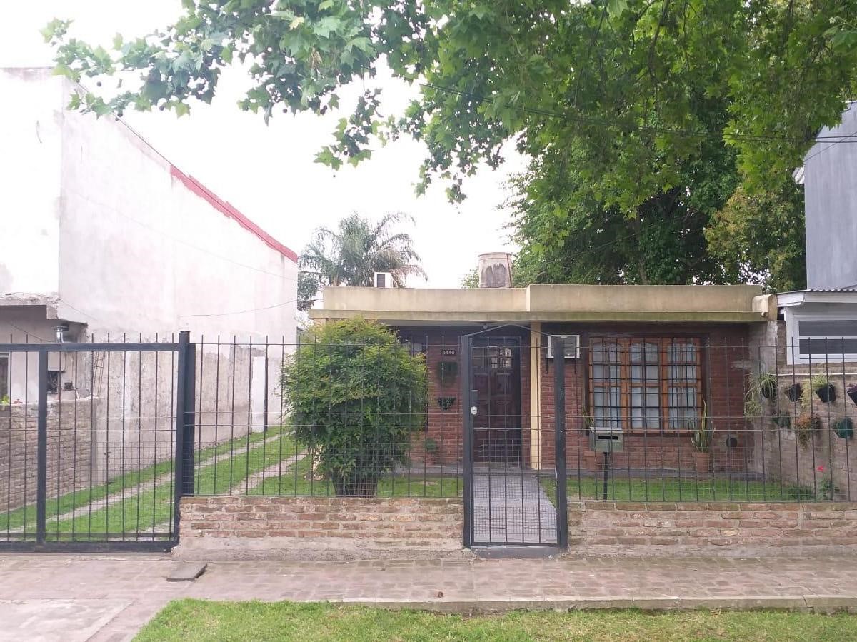 #4104477 | Sale | House | Berazategui (Inmobiliaria Noguera)