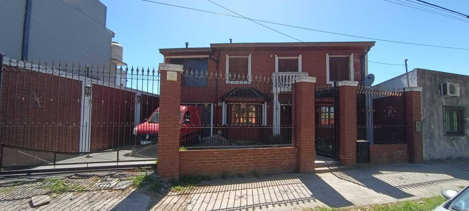 #4749920 | Sale | House | Berazategui (Inmobiliaria Noguera)