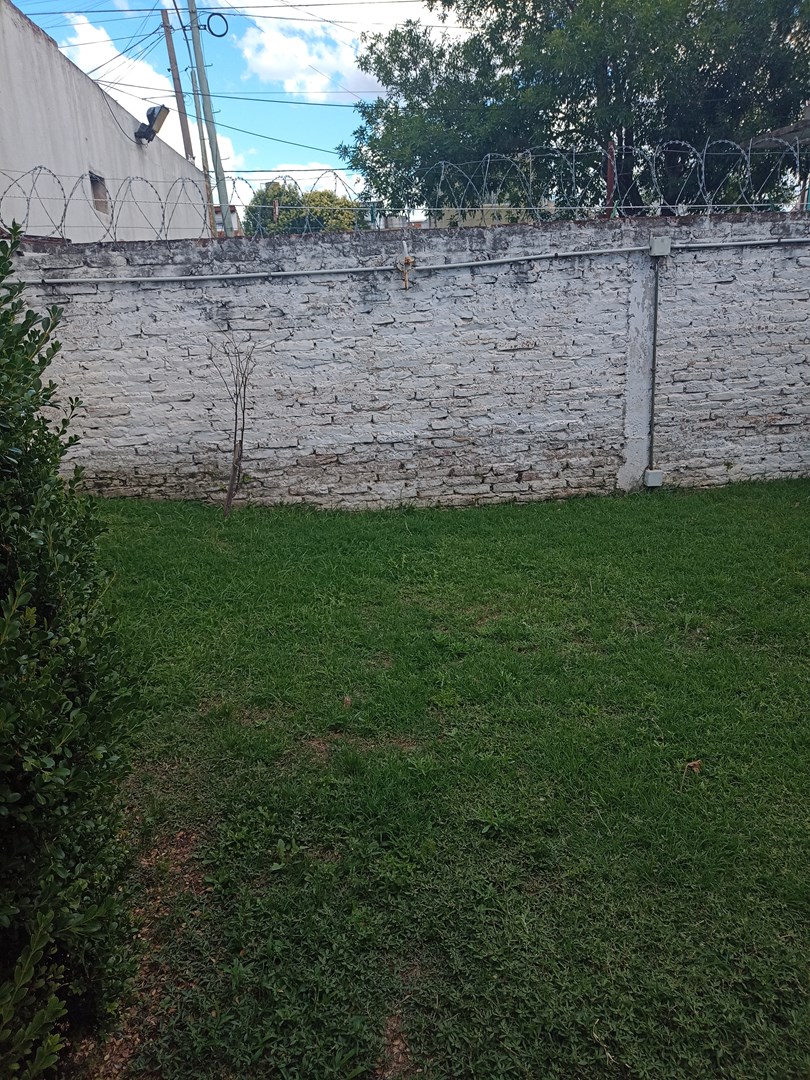 #5469604 | Venta | Casa | Quilmes Oeste (Nora M. Persini Negocios Inmbolibilarios)