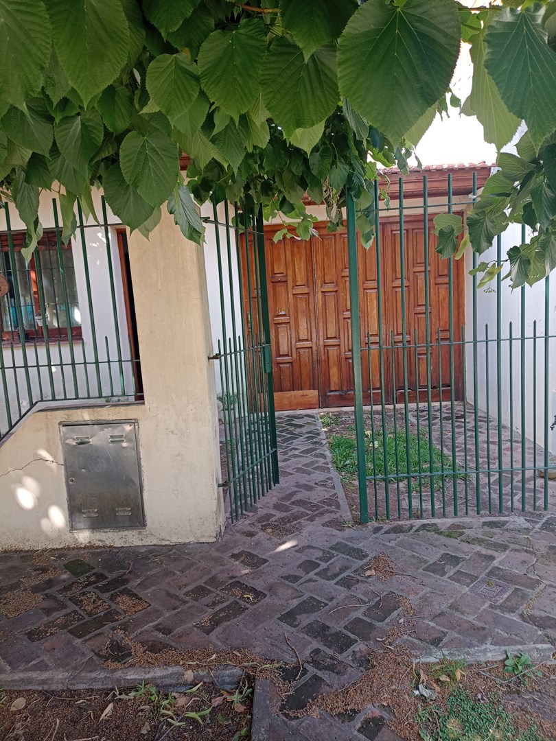 #5469604 | Venta | Casa | Quilmes Oeste (Nora M. Persini Negocios Inmbolibilarios)