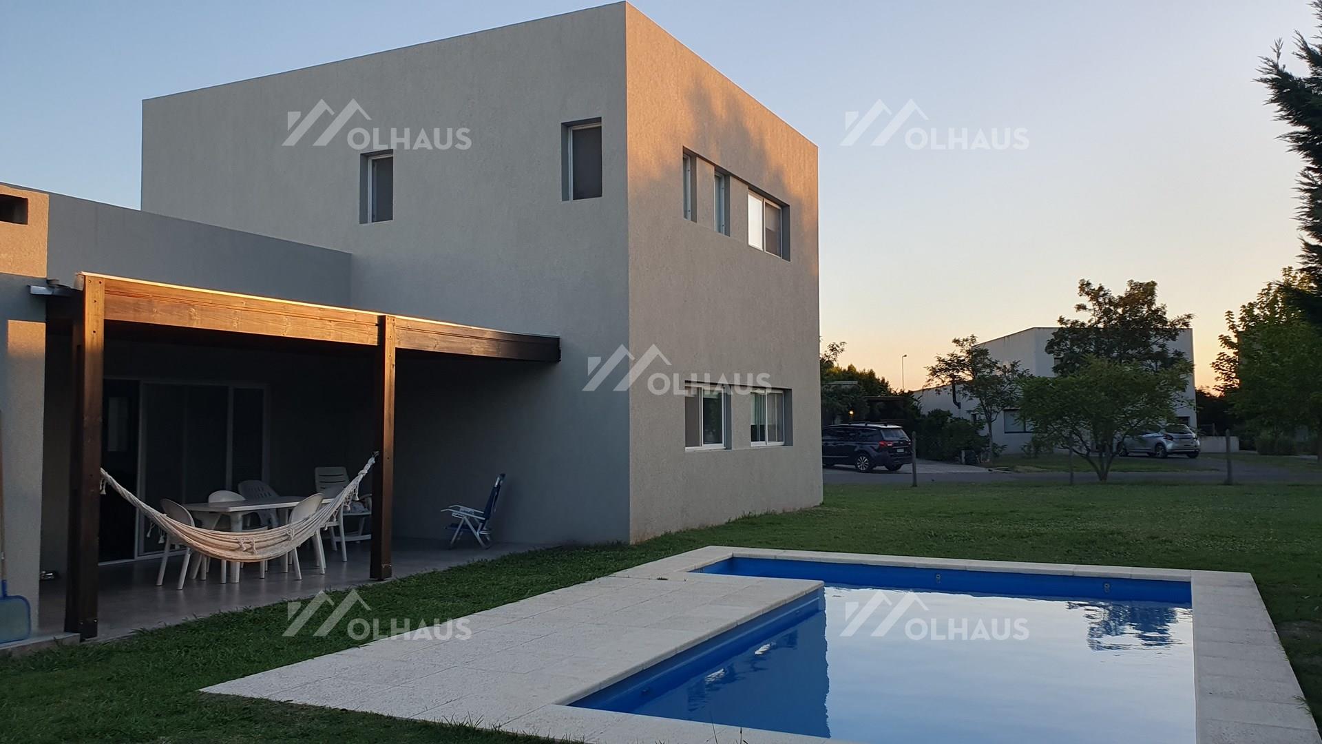 #5504156 | Venta | Casa | Argentina (Olhaus Grupo Inmobiliario)