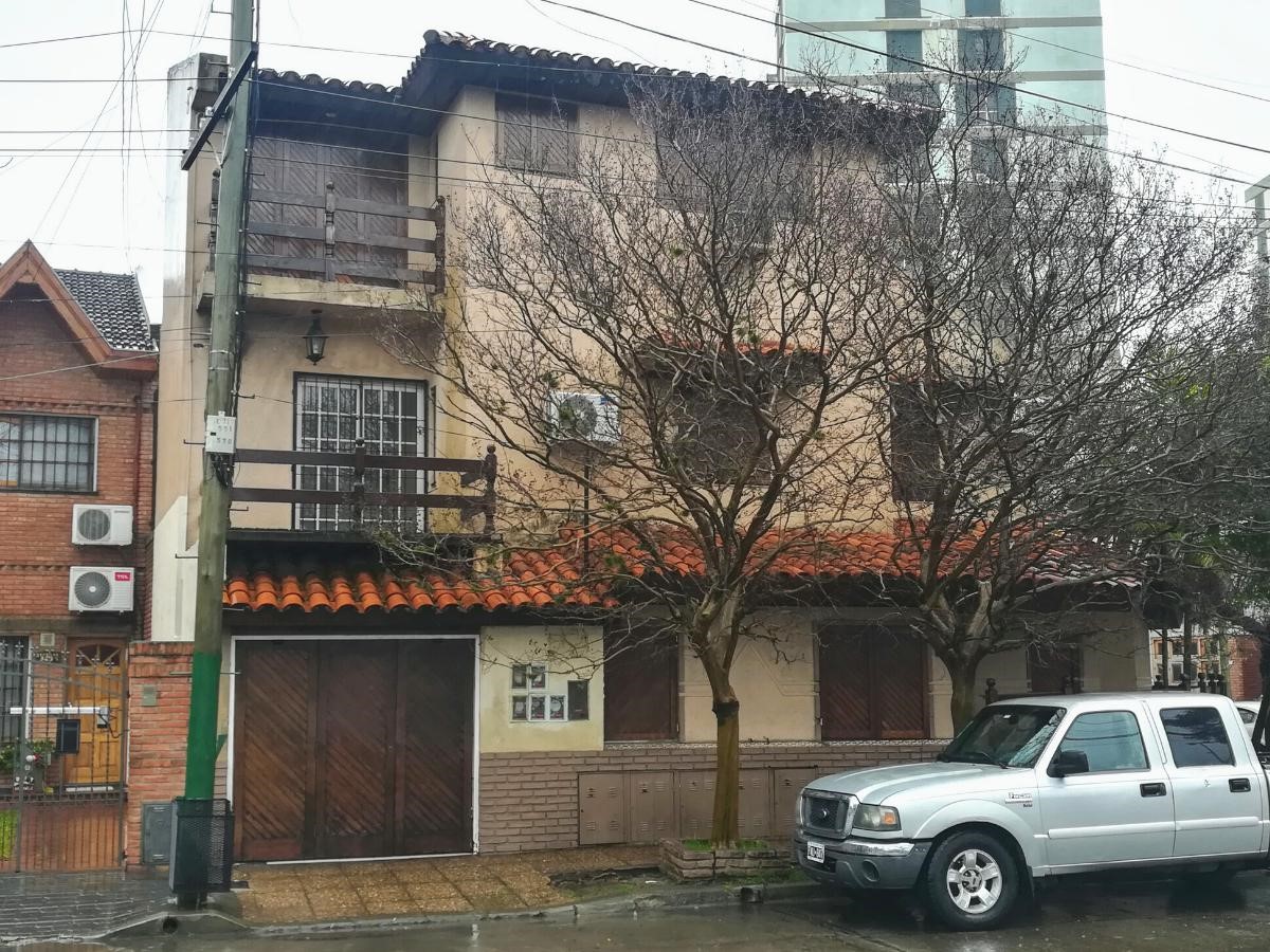 #4590702 | Sale | House | Haedo (Leonardo Pereyra)