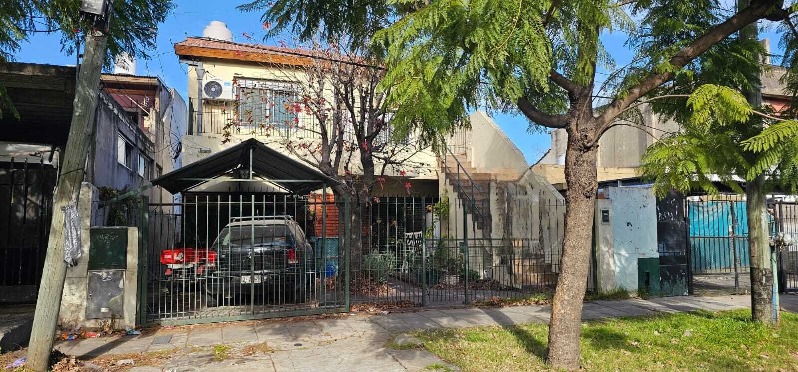 #5354569 | Sale | House | Castelar (Leonardo Pereyra)