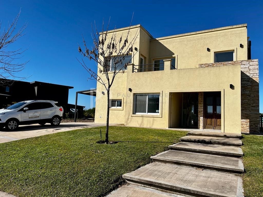 #4904380 | Rental | House | Las Araucarias (Paula Mendez Negocios Inmobiliarios)
