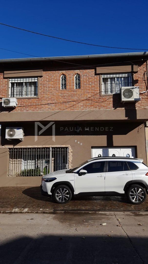 #3225526 | Venta | Casa | Haedo (Paula Mendez Negocios Inmobiliarios)