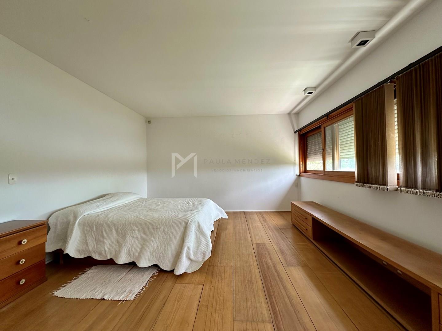 #4906837 | Temporary Rental | House | Santa Catalina (Paula Mendez Negocios Inmobiliarios)