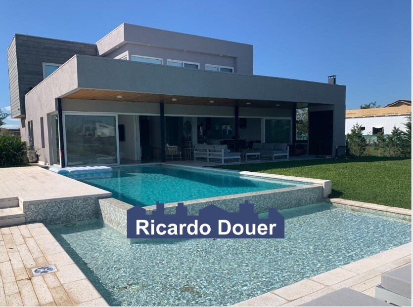 #5437264 | Venta | Casa | El Canton (Ricardo Douer Propiedades)