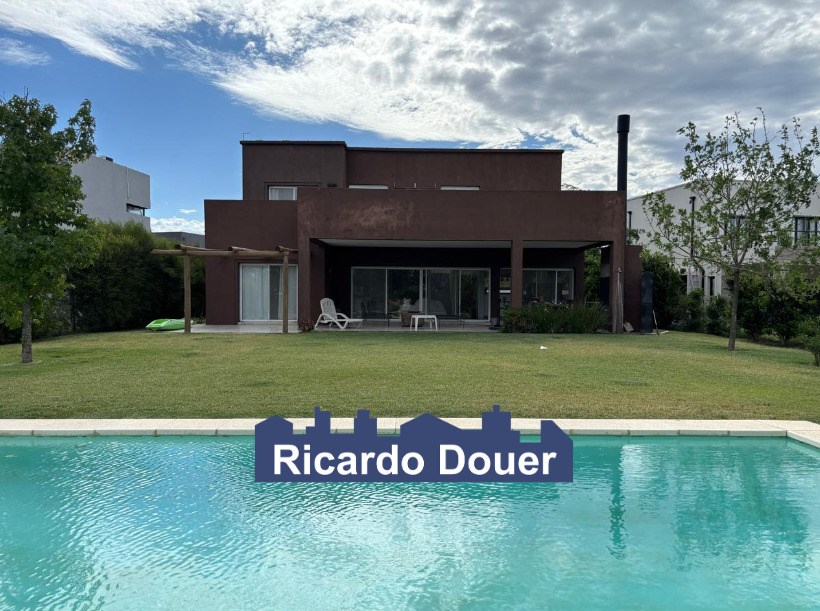 #5512446 | Alquiler | Casa | Argentina (Ricardo Douer )