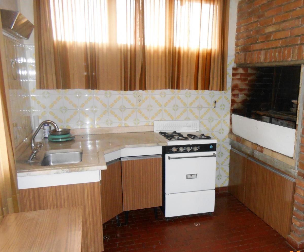 #3216266 | Venta | Casa | Temperley (Rodriguez Rodriguez Negocios Inmobiliarios)