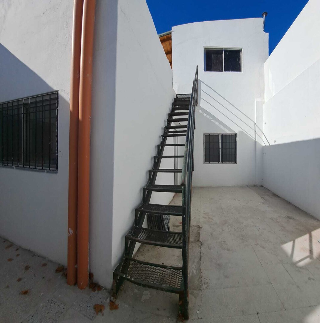 #4933241 | Alquiler | Casa | Lomas De Zamora (Rodriguez Rodriguez Negocios Inmobiliarios)