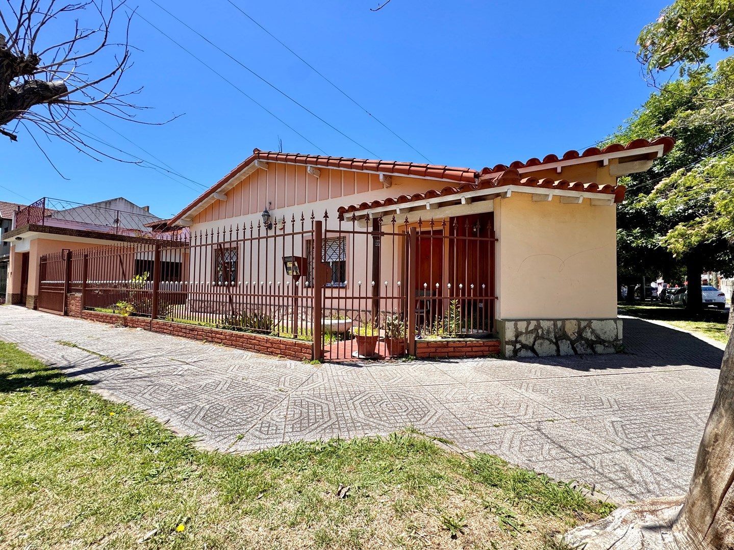 #5461395 | Venta | Casa | Lomas De Zamora (Saad Propiedades)