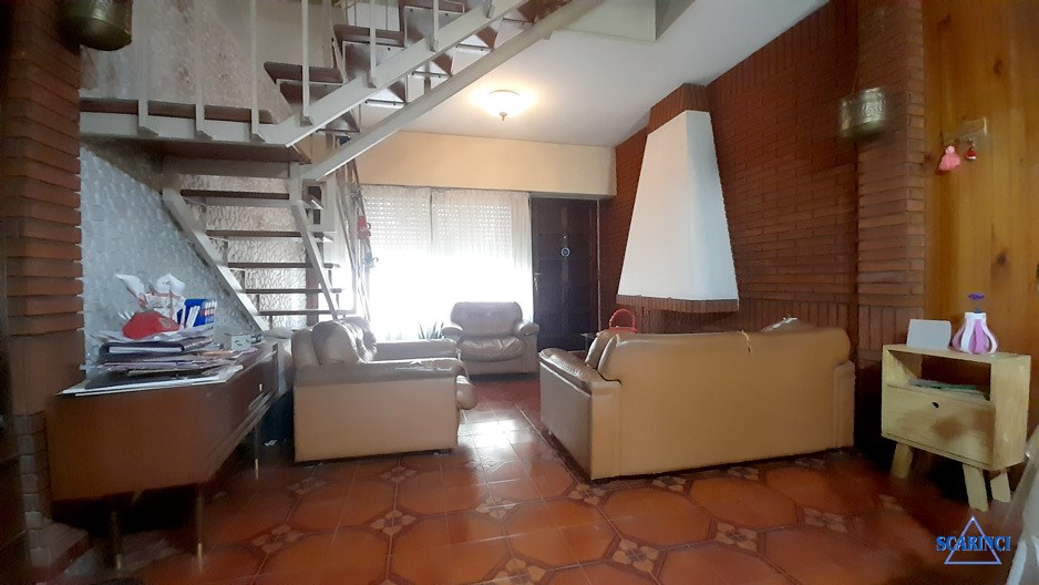 #5357009 | Venta | Casa | Villa Saenz Peña (Scarinci Propiedades)