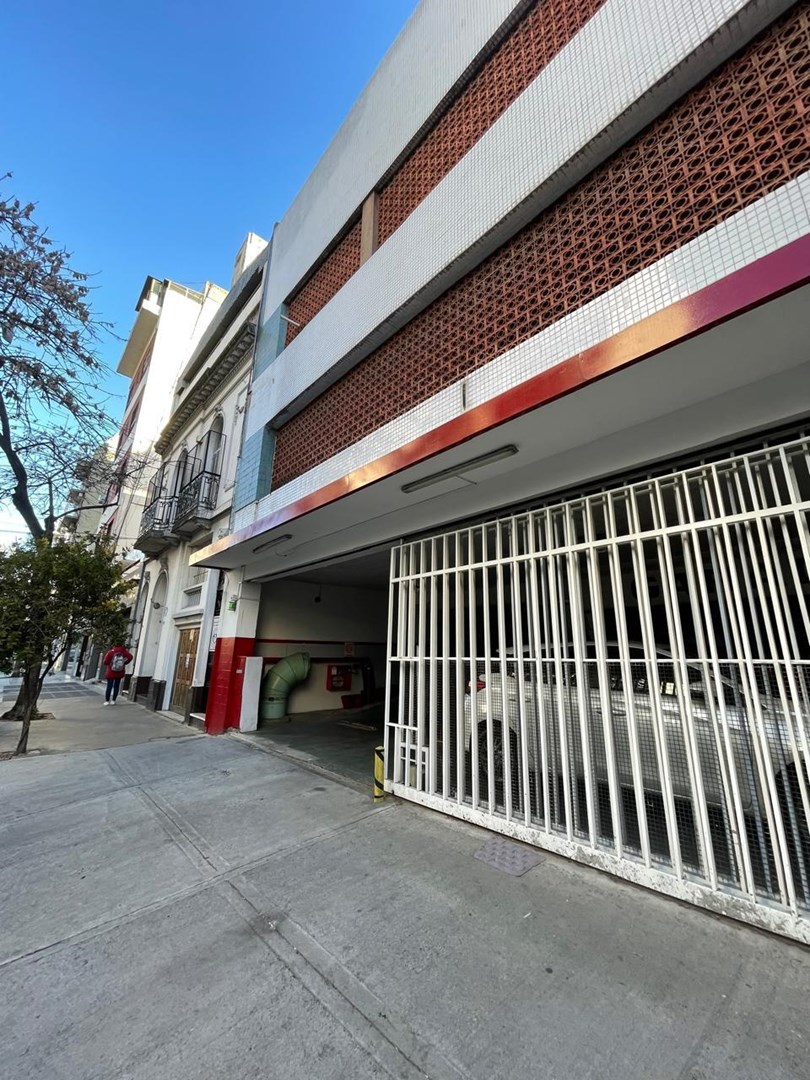 #5365149 | Rental | Warehouse | Parque Centenario (International Brokers - Solange Gomez Garcia)