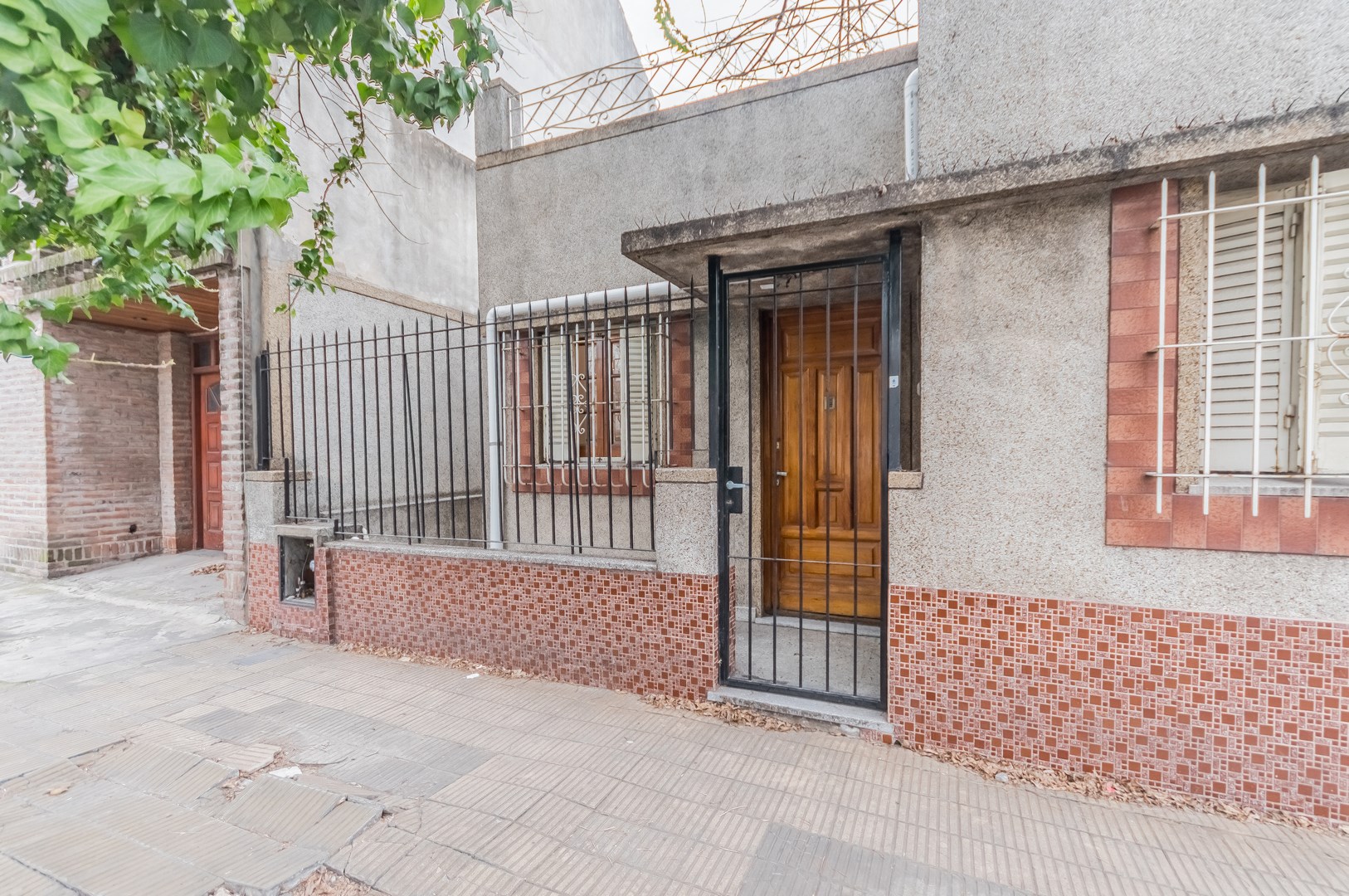 #5382043 | Venta | Casa | Lanus Este (Sebastian Pociello Asesoramiento Inmobiliario)