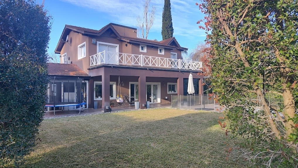 #5387502 | Venta | Casa | Campos De Alvarez (Sanchez Pereyra Negocios Inmobiliarios )