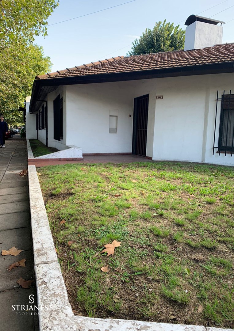 #5046328 | Venta | Casa | Lomas De Zamora (Strianese Propiedades)