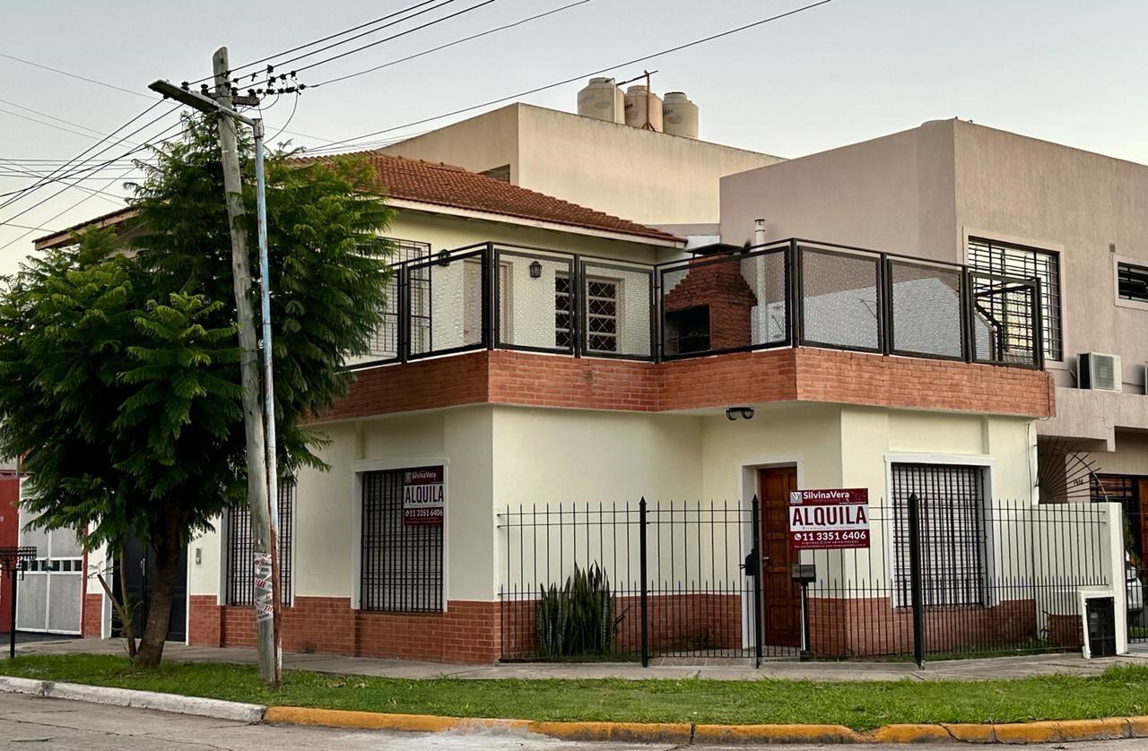 #4939760 | Rental | House | Quilmes Oeste (Silvina Vera Propiedades)