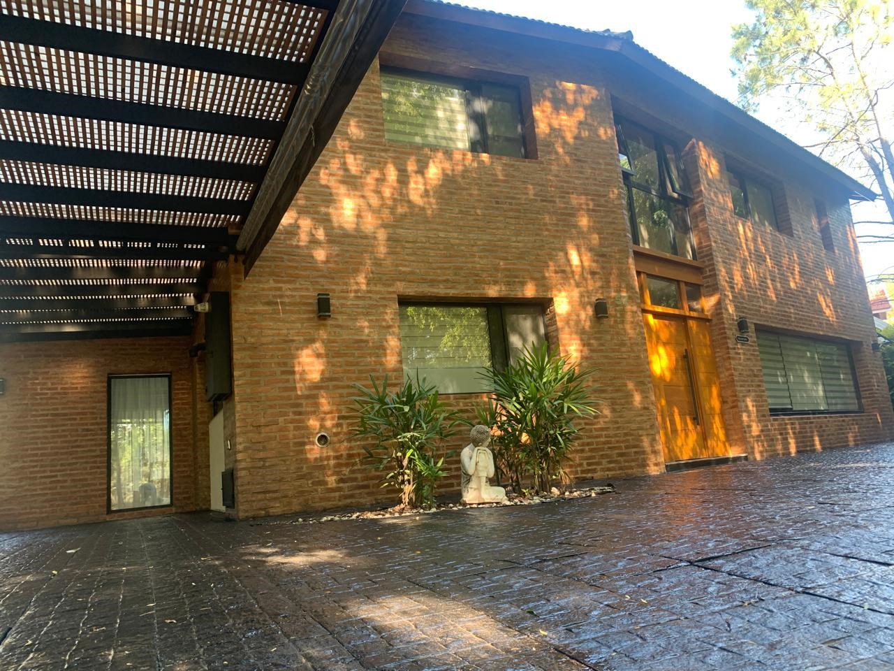 #5361731 | Venta | Casa | Solar Del Bosque (Barrio Uno Propiedades SAS)