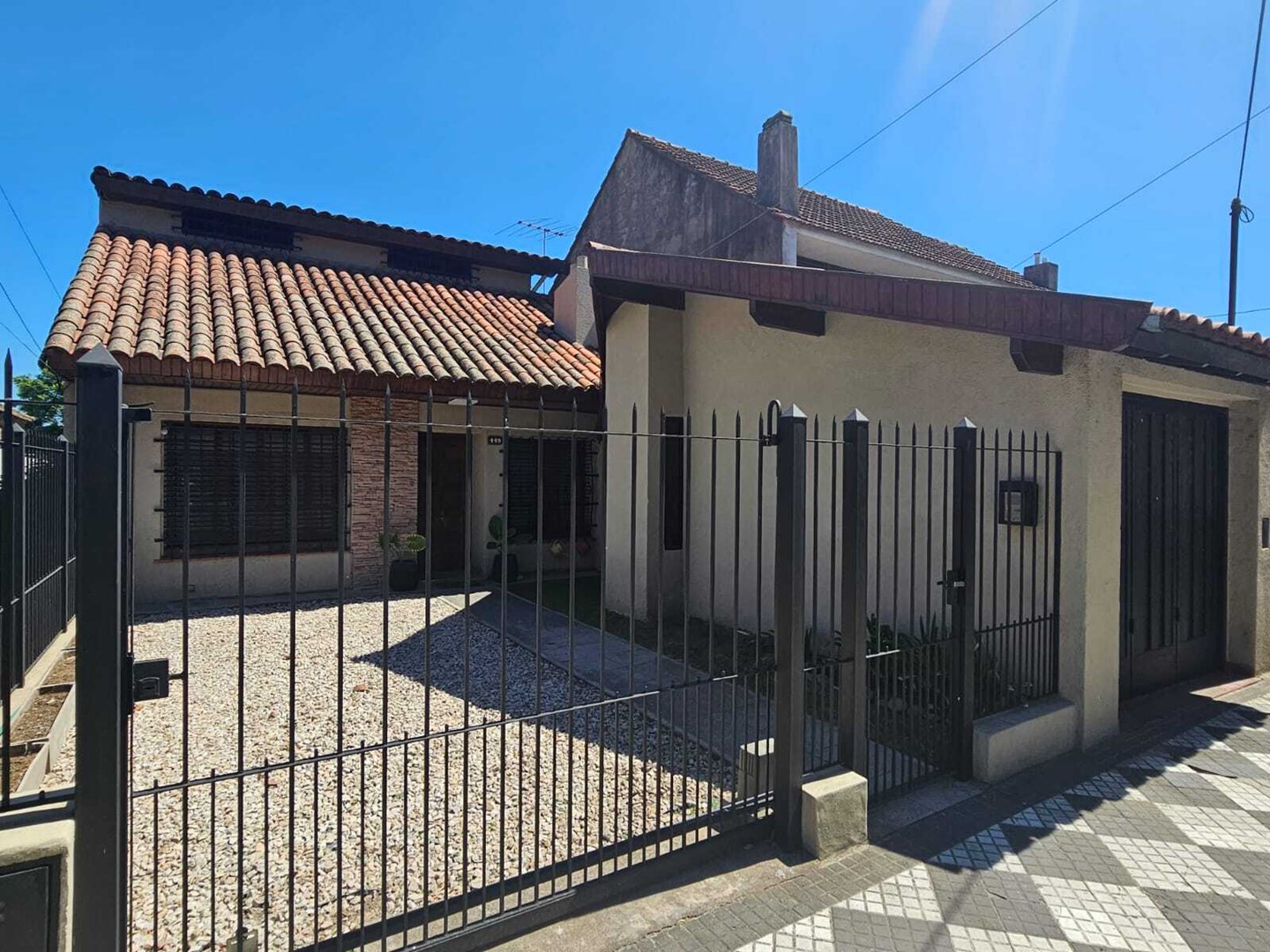 #5503283 | Venta | Casa | Monte Grande (Barrio Uno Propiedades SAS)