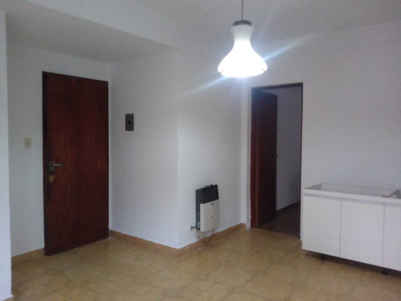 #5182943 | Rental | Apartment | La Plata (Operaciones Inmobiliarias Viviana Cano)