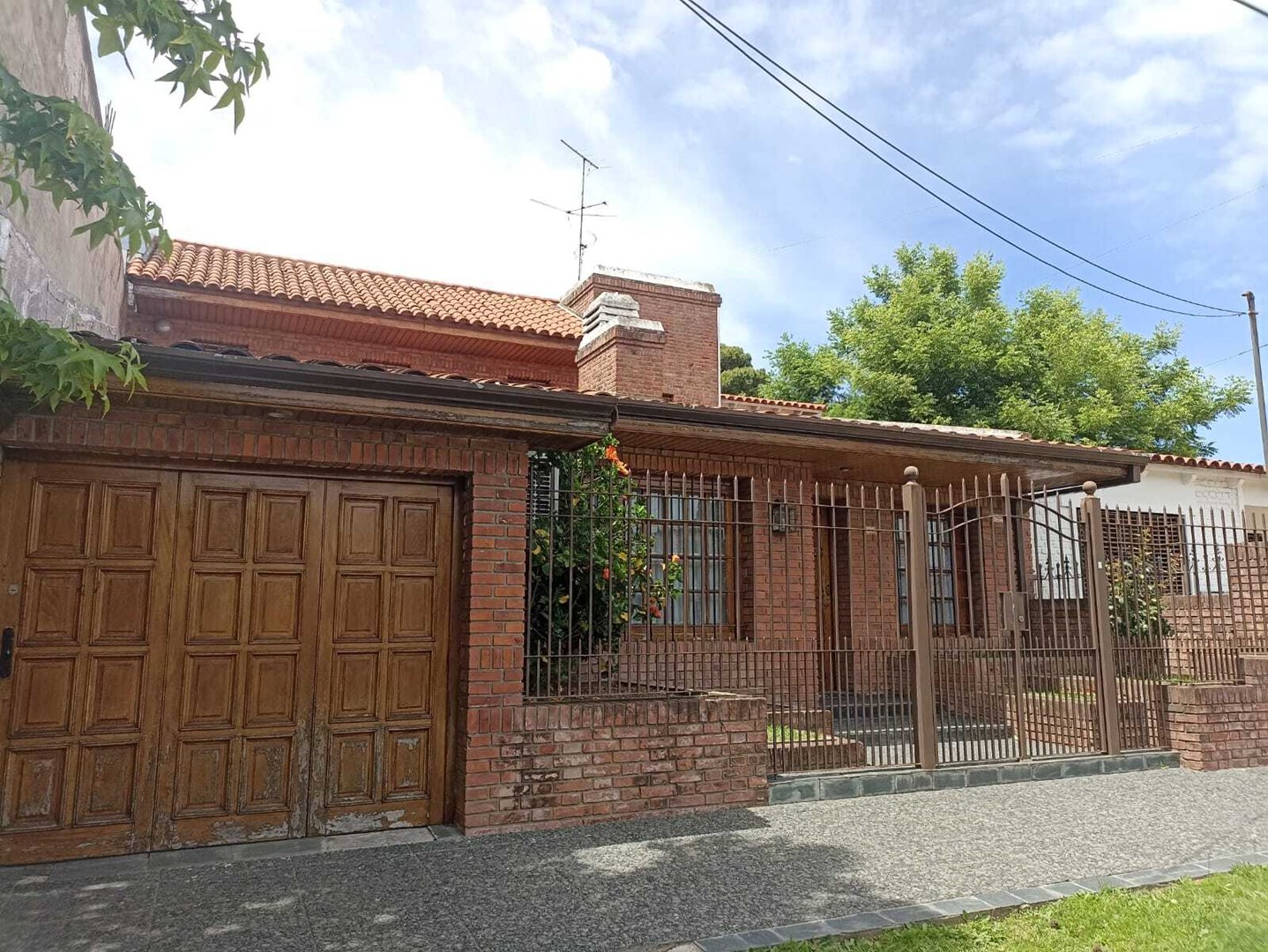 #4966916 | Rental | House | Quilmes (Viviana Ruano Propiedades)