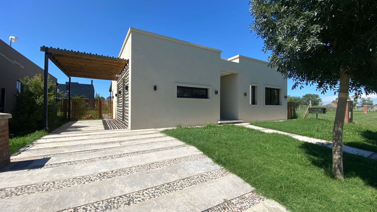 #4728134 | Venta | Casa | Santo Tomas (Antonini Modet Negocios Inmobiliarios)