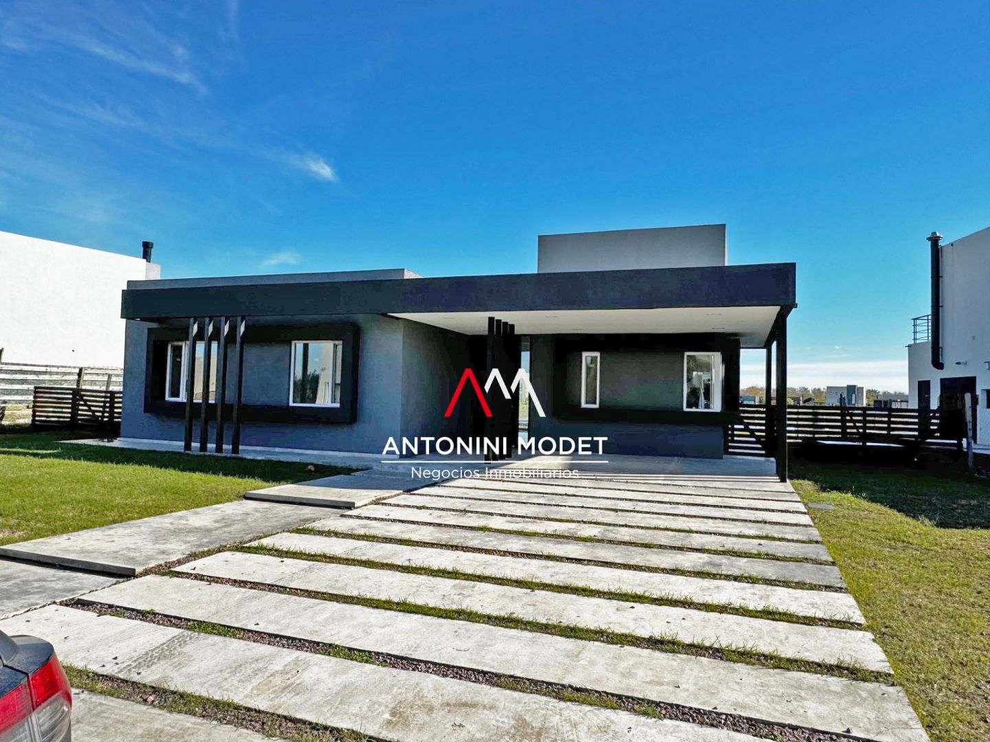 #5370355 | Alquiler | Casa | San Sebastian (Antonini Modet Negocios Inmobiliarios)