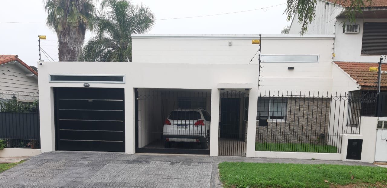 #4059875 | Sale | House | Bernal (Andrea Cecilia Nuñez)