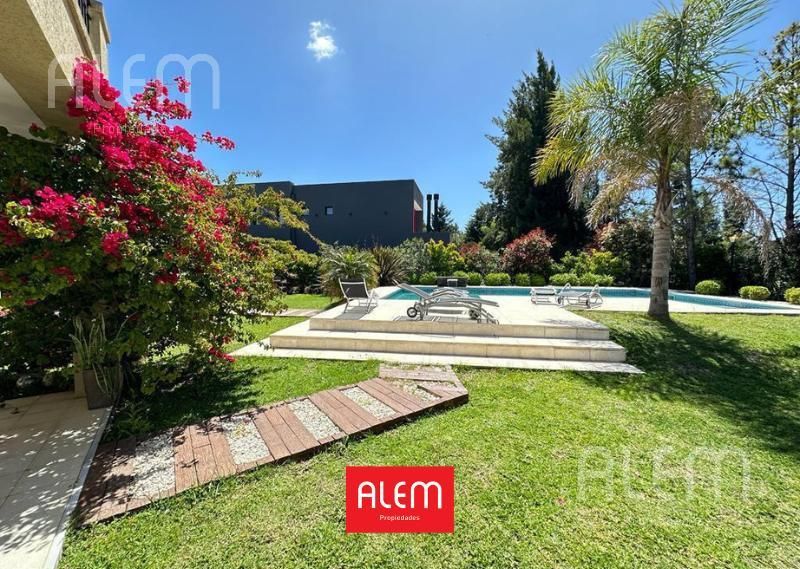 #5335141 | Venta | Casa | Malibu (Alem Propiedades - Roberto Celano)