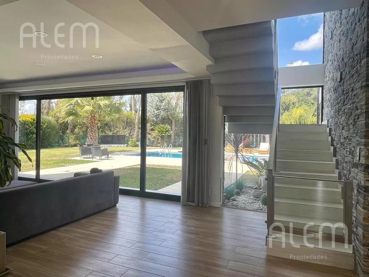 #5367466 | Alquiler | Casa | Malibu (Alem Propiedades - Roberto Celano)