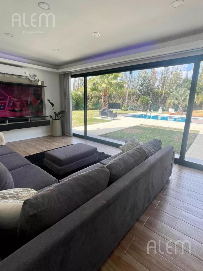 #5367466 | Alquiler | Casa | Malibu (Alem Propiedades - Roberto Celano)