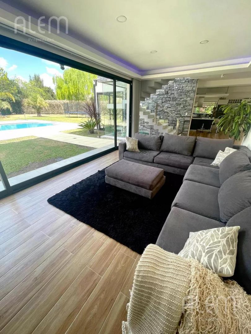 #5367466 | Alquiler | Casa | Malibu (Alem Propiedades - Roberto Celano)