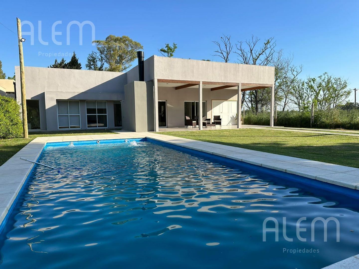 #5378572 | Alquiler | Casa | Ezeiza (Alem Propiedades - Roberto Celano)