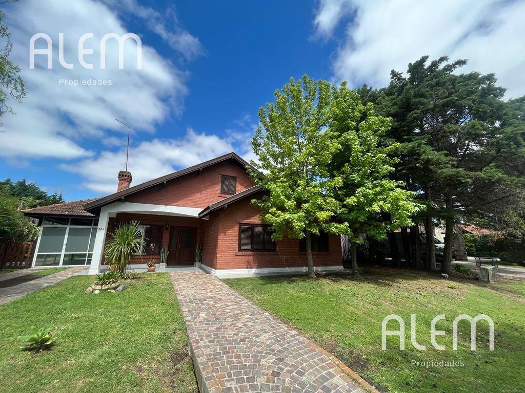 #5379428 | Venta | Casa | Echeverria Del Lago (Alem Propiedades - Roberto Celano)