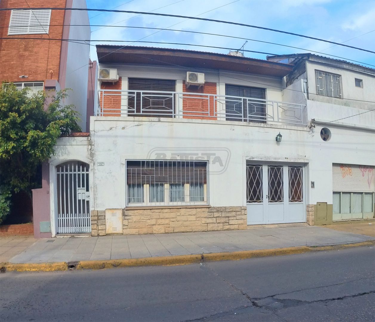 #2214579 | Sale | House | Ramos Mejia (Battista Inmobiliaria)