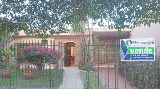 #2344436 | Venta | Casa | Berazategui (Cristian Montenegro Negocios Inmobiliarios)