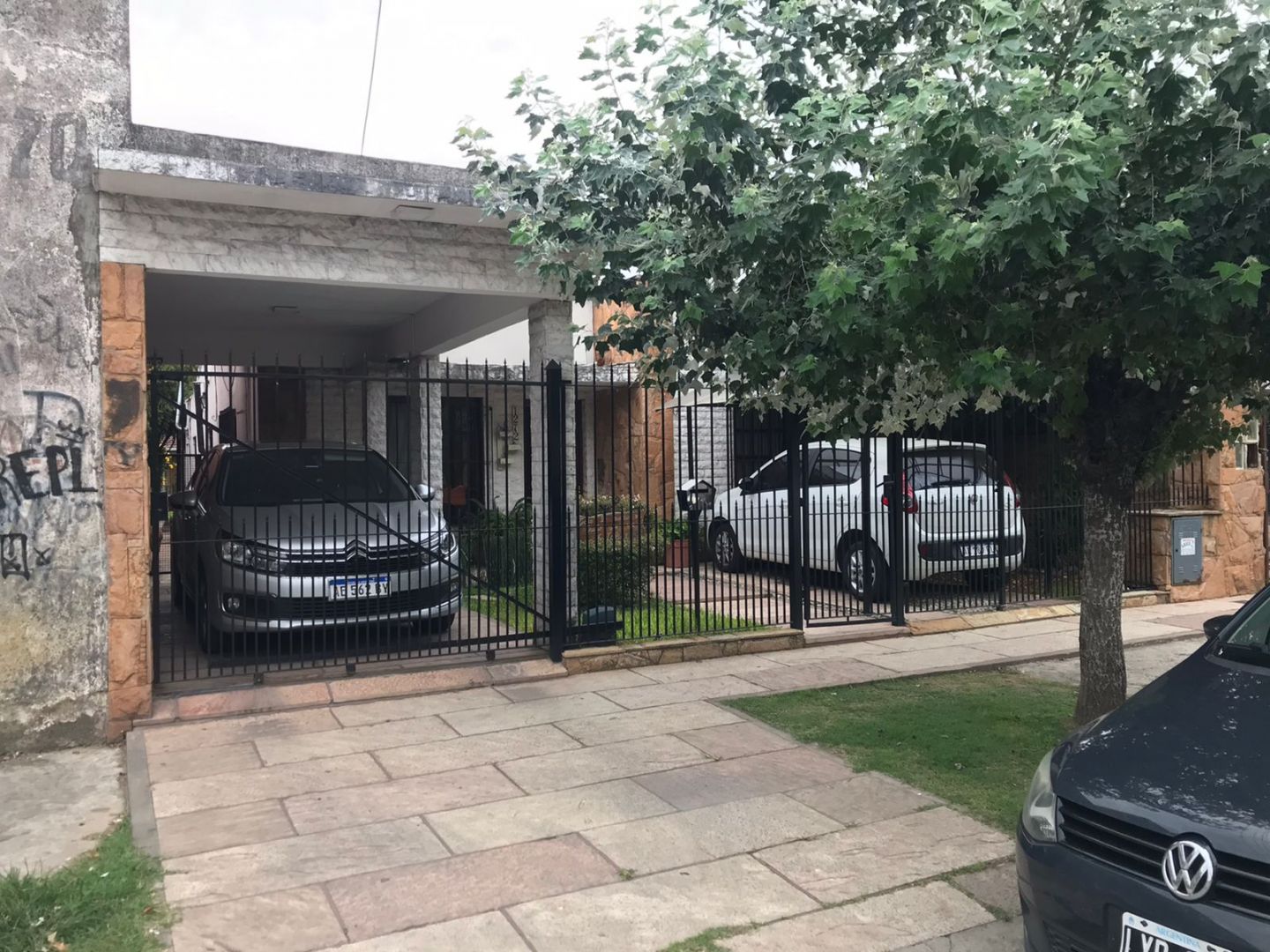 #2510082 | Venta | Casa | Berazategui (Cristian Montenegro Negocios Inmobiliarios)