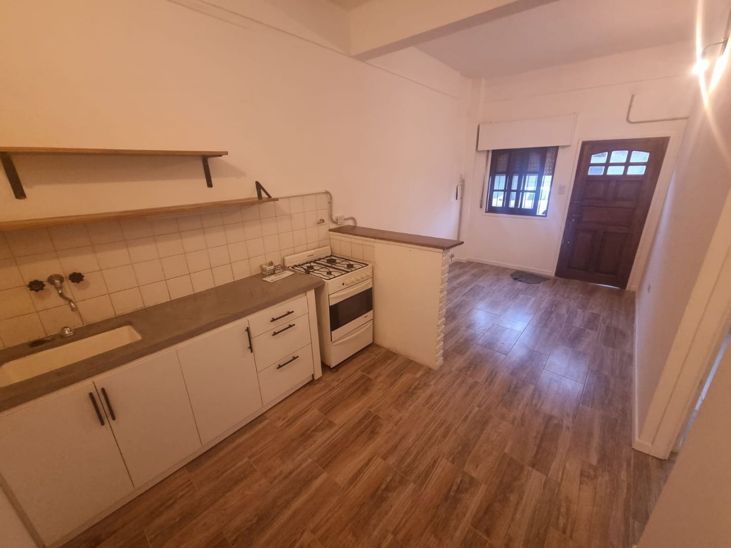 #5476944 | Alquiler | Departamento | Berazategui (Cristian Montenegro Negocios Inmobiliarios)